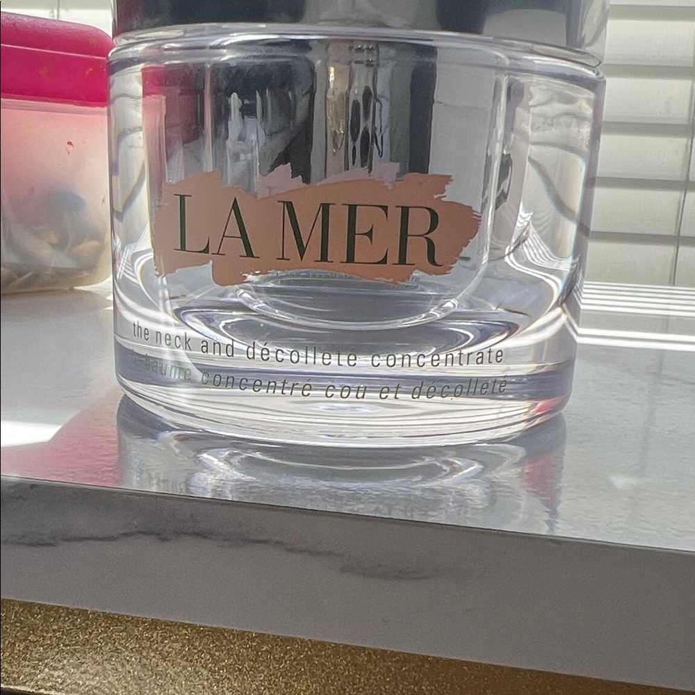 La Mer Clear Jar with Rose Gold Brushstroke Label